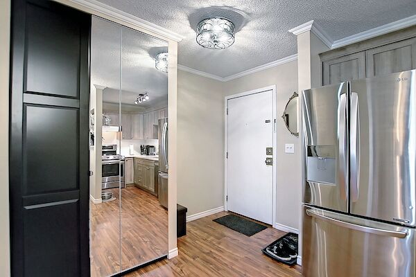 Calgary 2 bedrooms Apartment for rent. Property photo: 524594-2