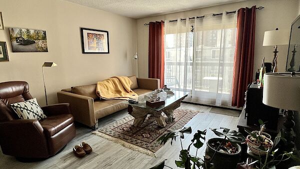 Calgary 1 bedroom Condo Unit for rent. Property photo: 524655-2