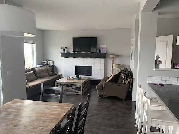 Calgary 4 bedrooms House for rent. Property photo: 525230-3