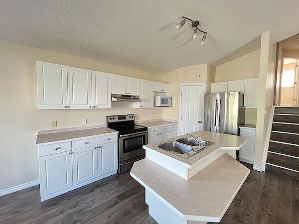 Calgary 3 bedrooms Main Floor for rent. Property photo: 525693-3