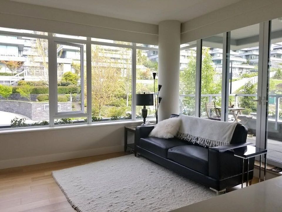 West Vancouver 1 bedroom Condo Unit for rent. Property photo: 526015-1