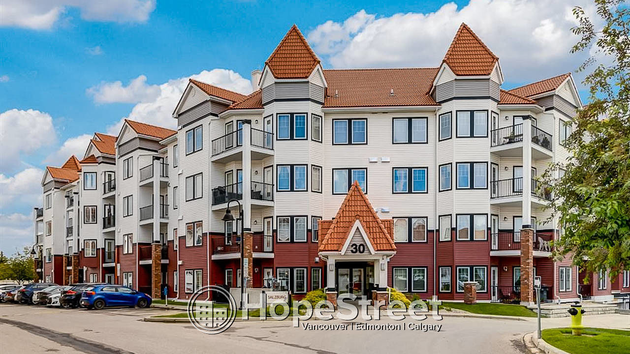 Calgary 2 bedrooms Townhouse for rent. Property photo: 52614-1