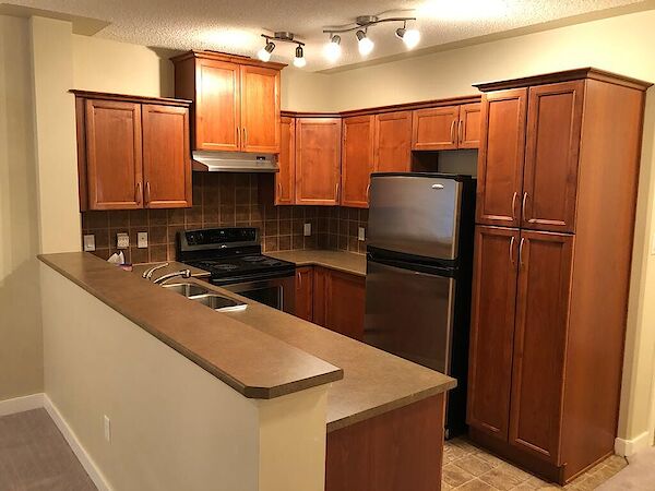 Calgary 1 bedroom Condo Unit for rent. Property photo: 526325-3