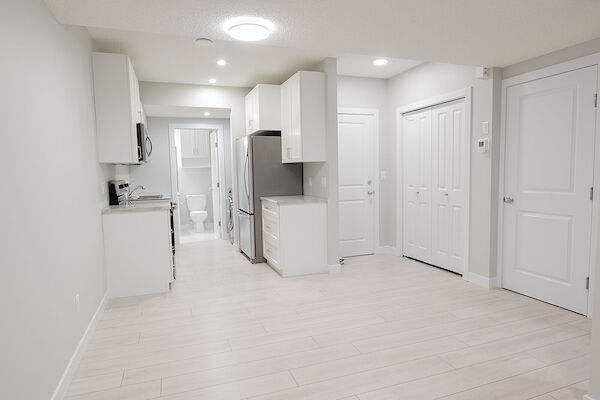 Edmonton 1 bedroom Basement for rent. Property photo: 526380-3