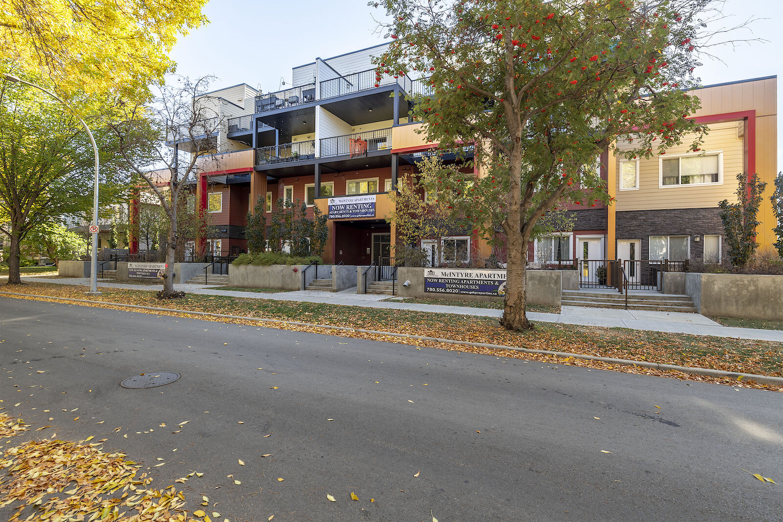 Edmonton 2 bedrooms Townhouse for rent. Property photo: 526398-1