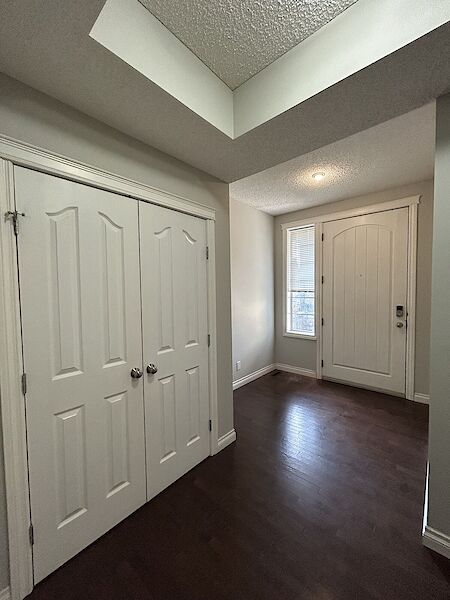 Calgary 5 bedrooms House for rent. Property photo: 526836-2