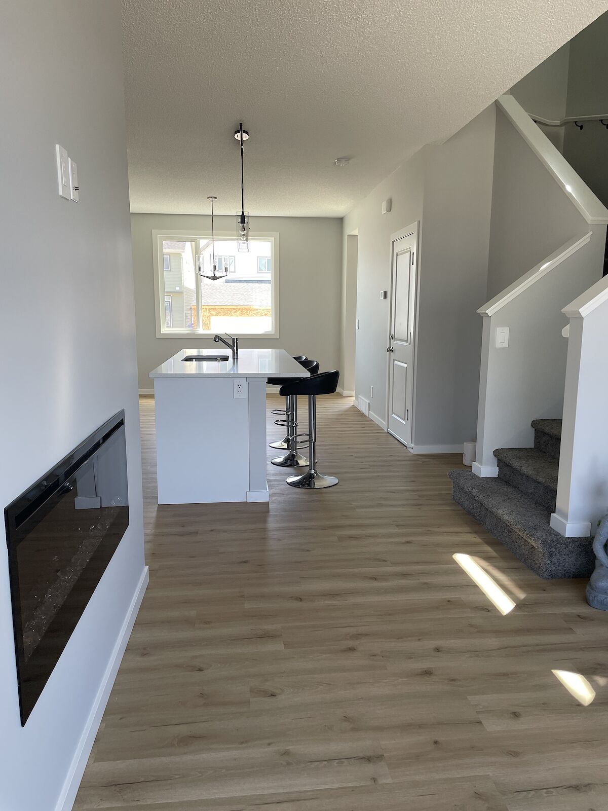 Calgary 1 bedroom Room For Rent for rent. Property photo: 527724-1