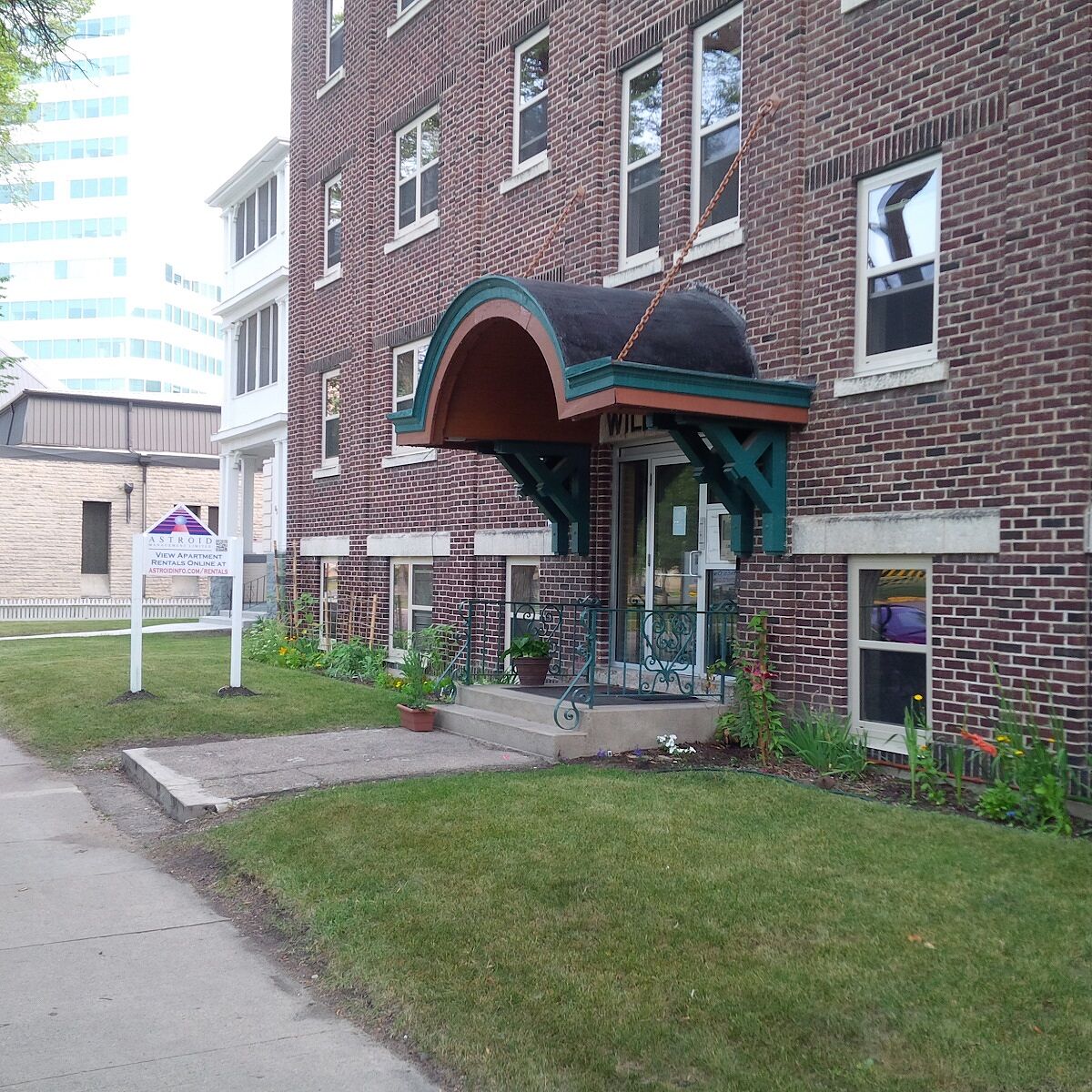 Winnipeg studio Apartment for rent. Property photo: 527885-1