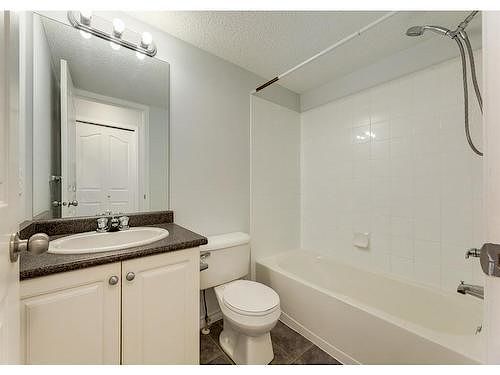 Calgary 2 bedrooms Condo for rent. Property photo: 53046-1