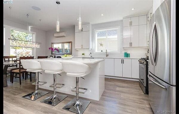 Langford 3 + Den bedrooms House for rent. Property photo: 533485-2
