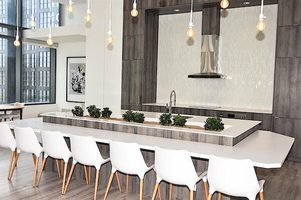 Calgary 2 + Den bedrooms Condo Unit for rent. Property photo: 533703-3