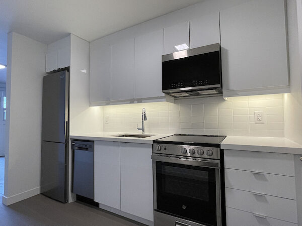 Toronto studio Apartment for rent. Property photo: 533904-3