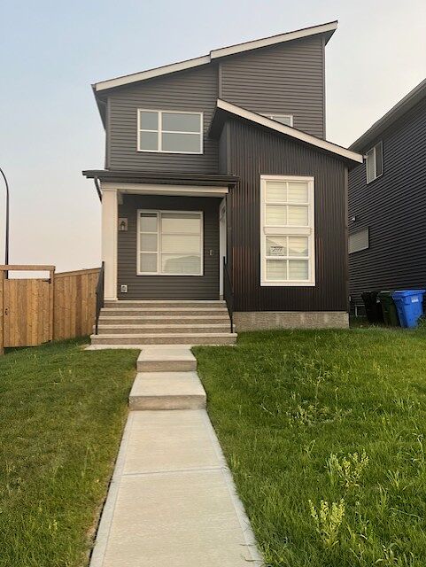 Calgary 3 bedrooms House for rent. Property photo: 534315-1