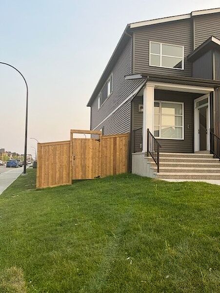 Calgary 3 bedrooms House for rent. Property photo: 534315-2