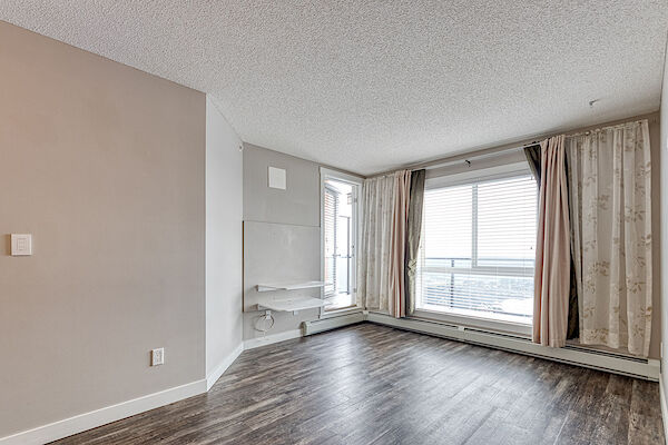 Calgary 2 bedrooms Condo Unit for rent. Property photo: 534957-3