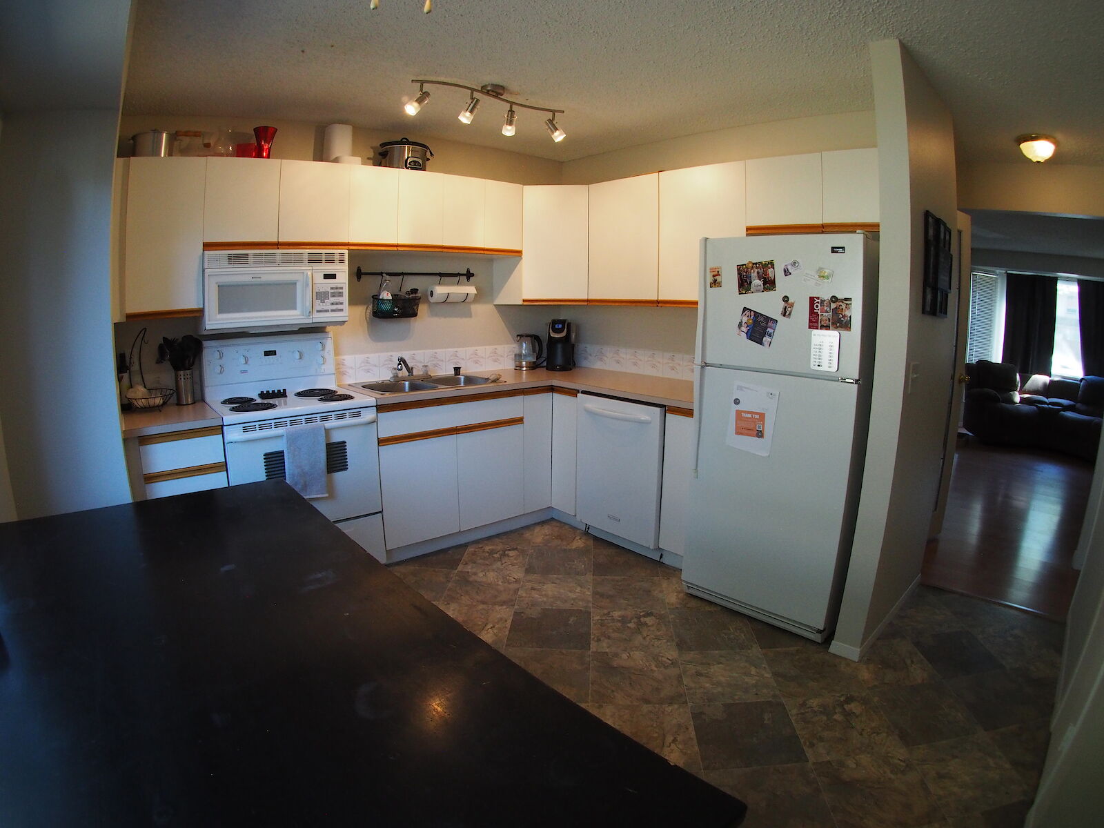 Calgary 3 bedrooms Townhouse for rent. Property photo: 535274-1