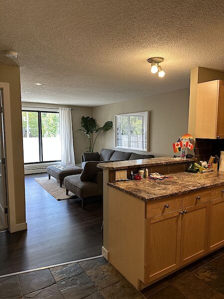 Calgary 1 bedroom Condo Unit for rent. Property photo: 535314-2