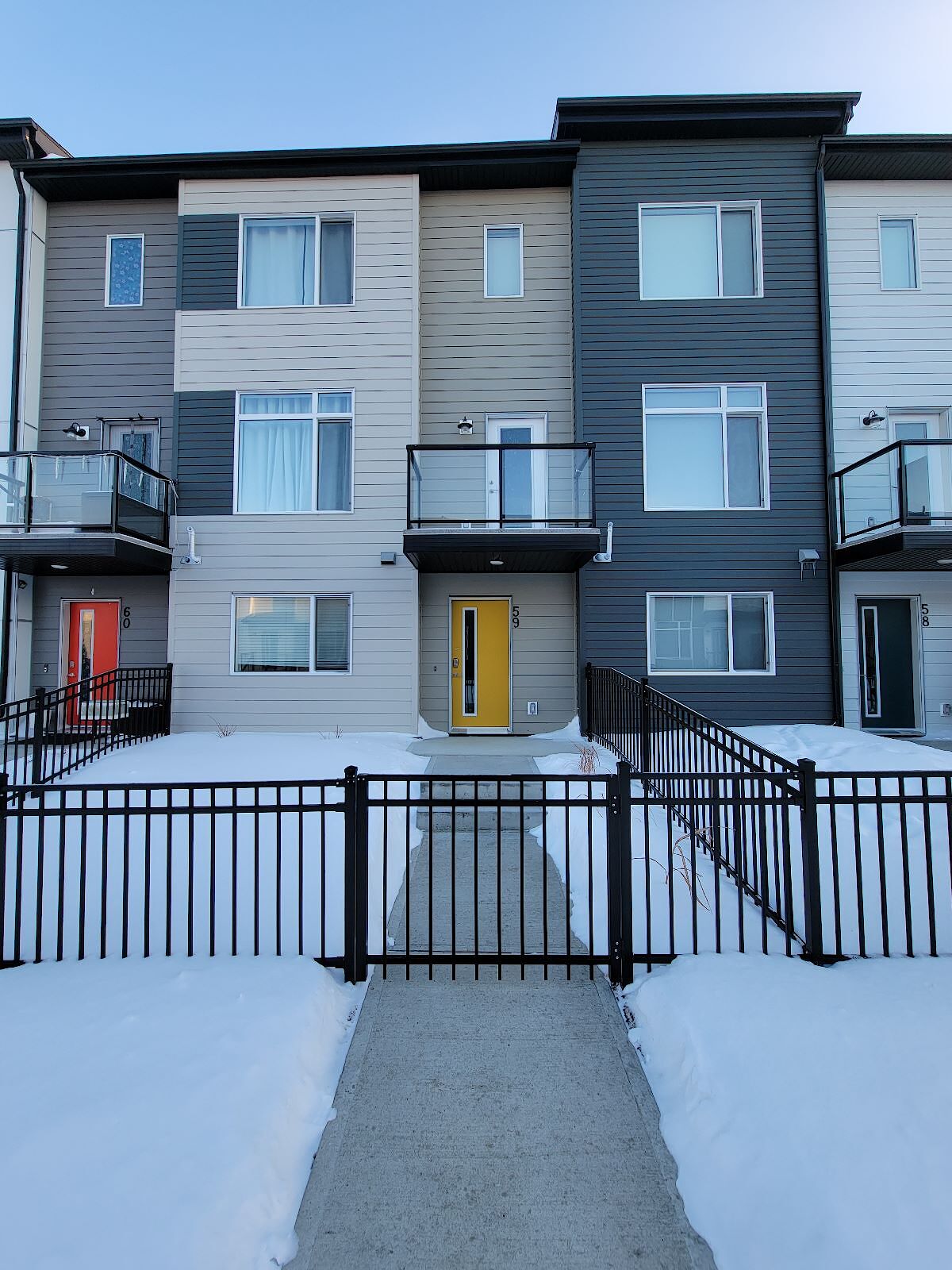 Edmonton 3 + Den bedrooms Townhouse for rent. Property photo: 535354-1