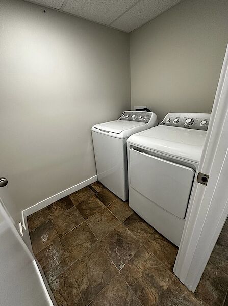 Edmonton 2 bedrooms Basement for rent. Property photo: 535922-3