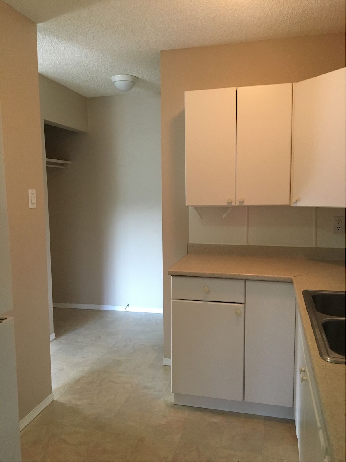 Red Deer 2 bedrooms Apartment for rent. Property photo: 535950-1