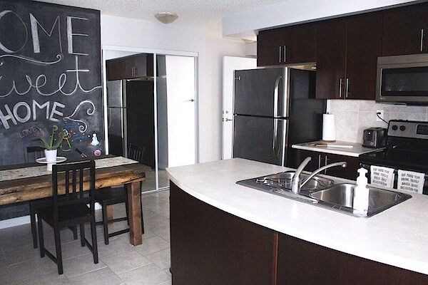 Edmonton 2 bedrooms Condo Unit for rent. Property photo: 536219-2