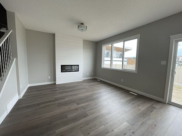 Edmonton 3 + Den bedrooms House for rent. Property photo: 536308-2