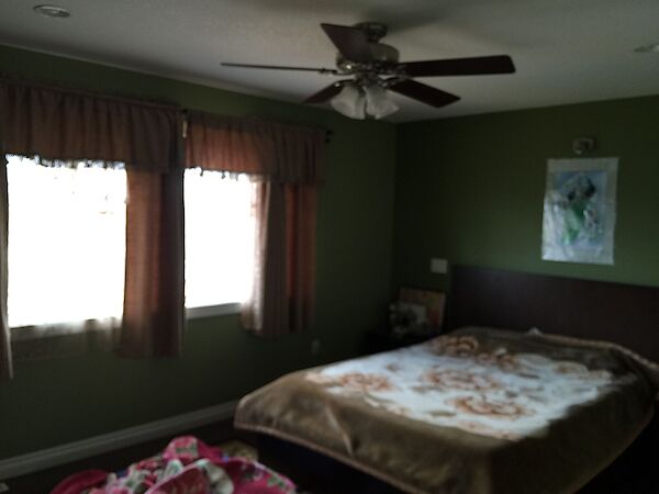 Fort McMurray 3 + Den bedrooms House for rent. Property photo: 536623-2