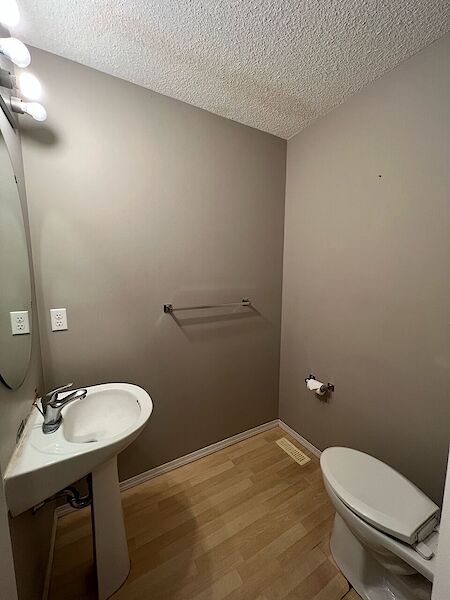 Edmonton 3 bedrooms Duplex for rent. Property photo: 536838-3