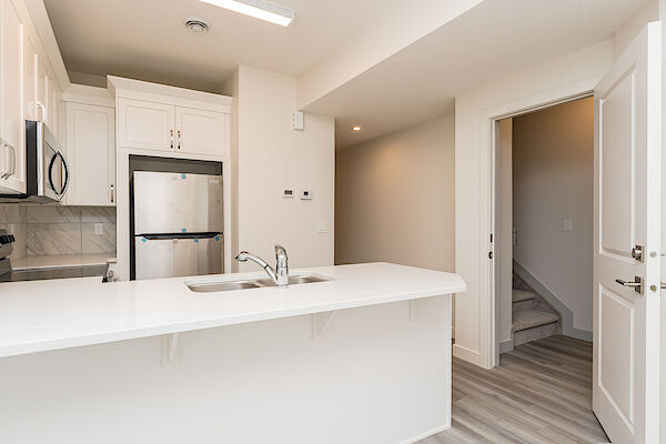 Edmonton 2 bedrooms Basement for rent. Property photo: 536981-2