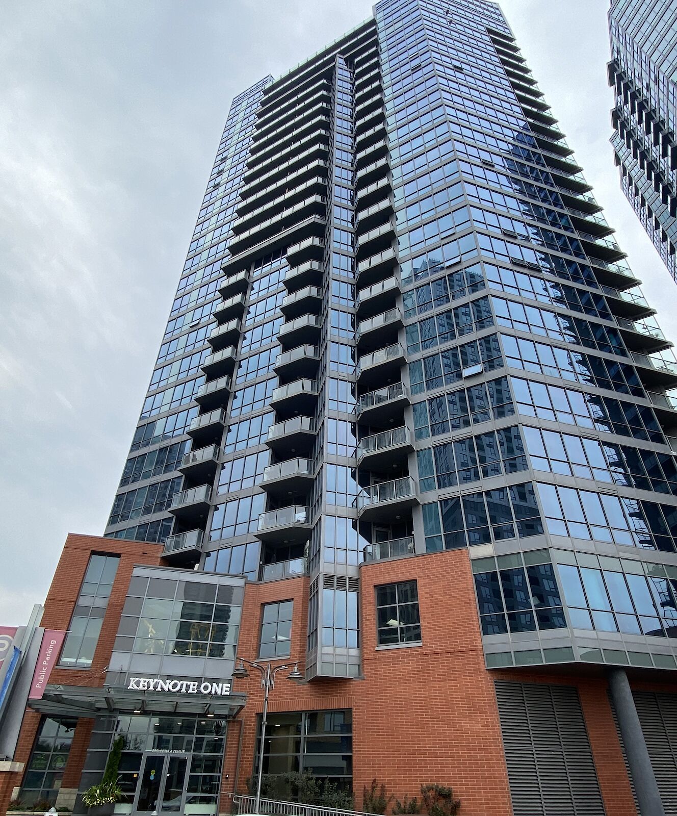 Calgary 2 bedrooms Condo Unit for rent. Property photo: 537016-1