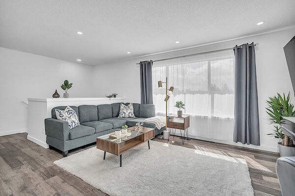 Calgary 2 bedrooms Main Floor for rent. Property photo: 537063-3