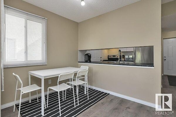 Edmonton 3 bedrooms Condo Unit for rent. Property photo: 537095-3