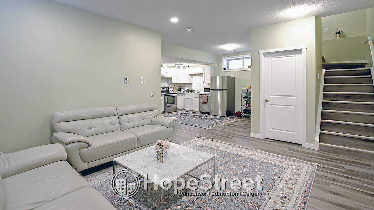 Calgary 2 bedrooms Basement for rent. Property photo: 537116-1