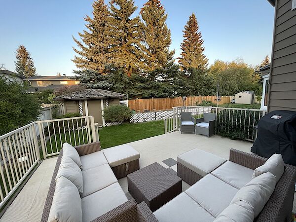 Calgary 4 + Den bedrooms House for rent. Property photo: 537178-3