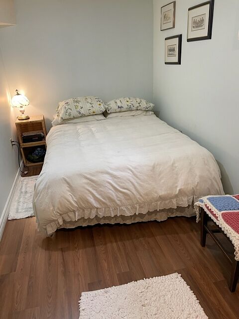 Calgary 1 bedroom Room For Rent for rent. Property photo: 537261-1