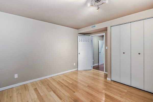 Edmonton 4 bedrooms Basement for rent. Property photo: 537657-3