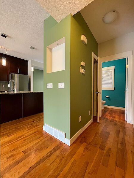 Calgary 2 + Den bedrooms Townhouse for rent. Property photo: 537665-3