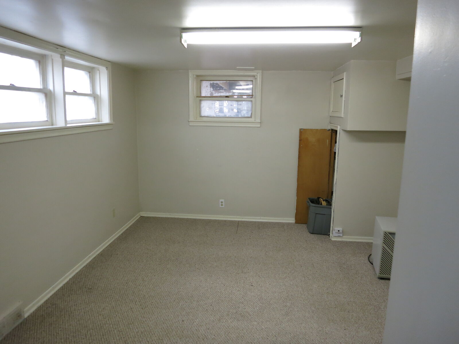 Edmonton 2 bedrooms Basement for rent. Property photo: 537730-1
