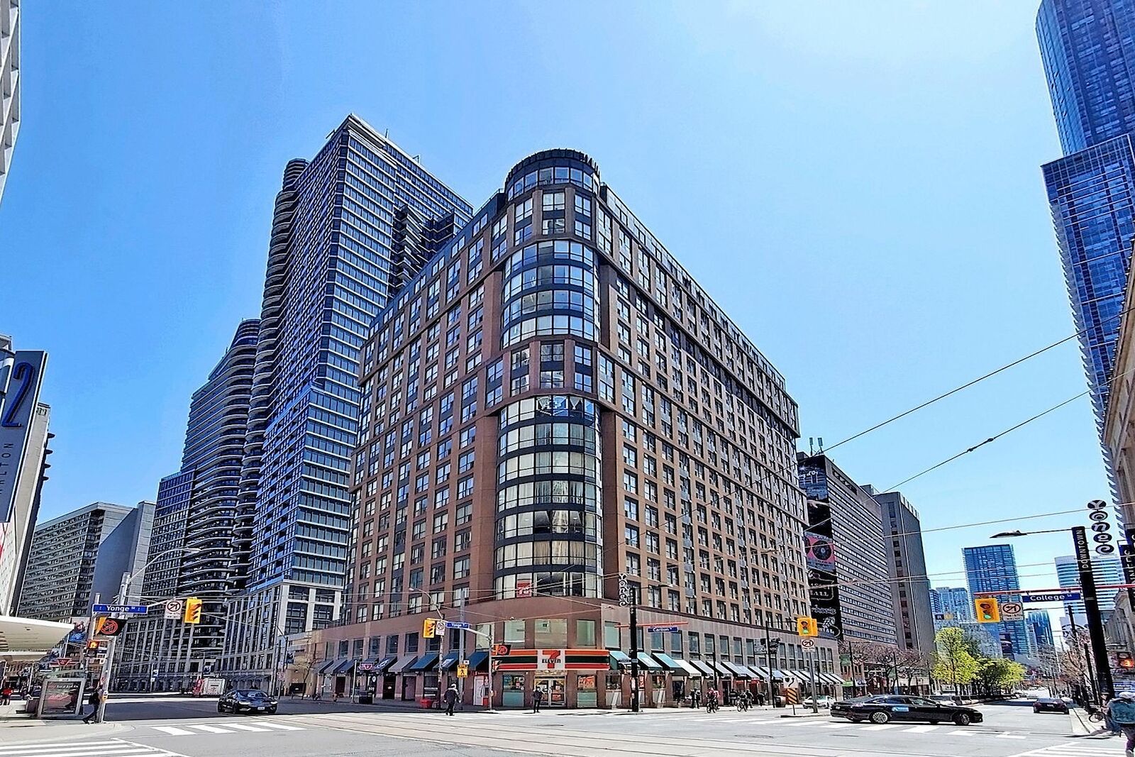 Toronto 2 bedrooms Apartment for rent. Property photo: 538679-1
