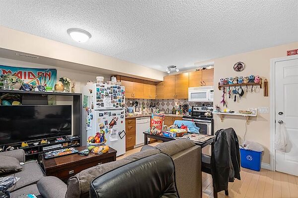 Calgary 2 bedrooms Basement for rent. Property photo: 538712-3