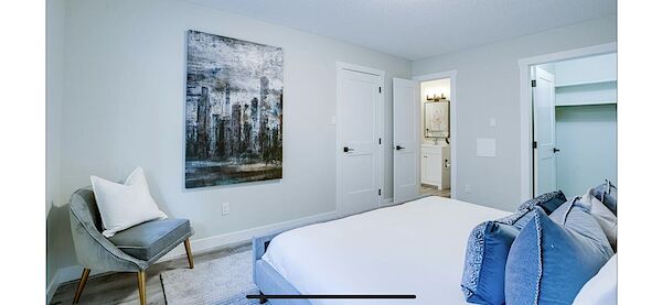 Calgary 4 bedrooms Condo Unit for rent. Property photo: 538781-2