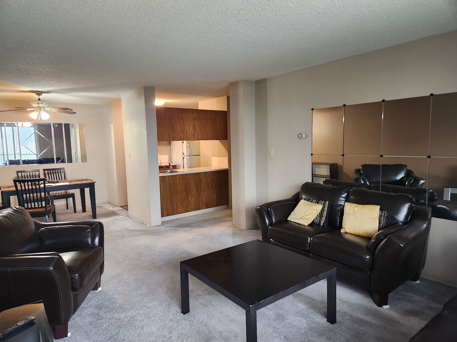 Edmonton 1 bedroom Condo Unit for rent. Property photo: 538824-1
