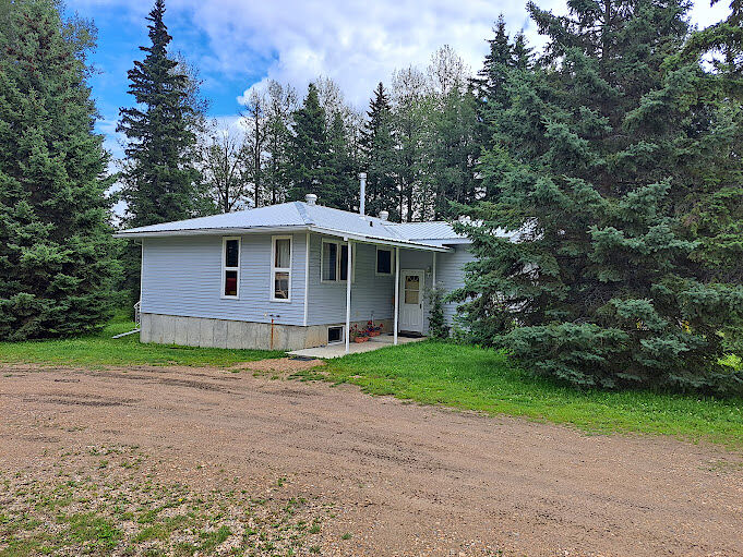 Drayton Valley 5 bedrooms Acreage for rent. Property photo: 538830-1