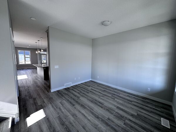 Calgary 3 bedrooms Main Floor for rent. Property photo: 539030-2