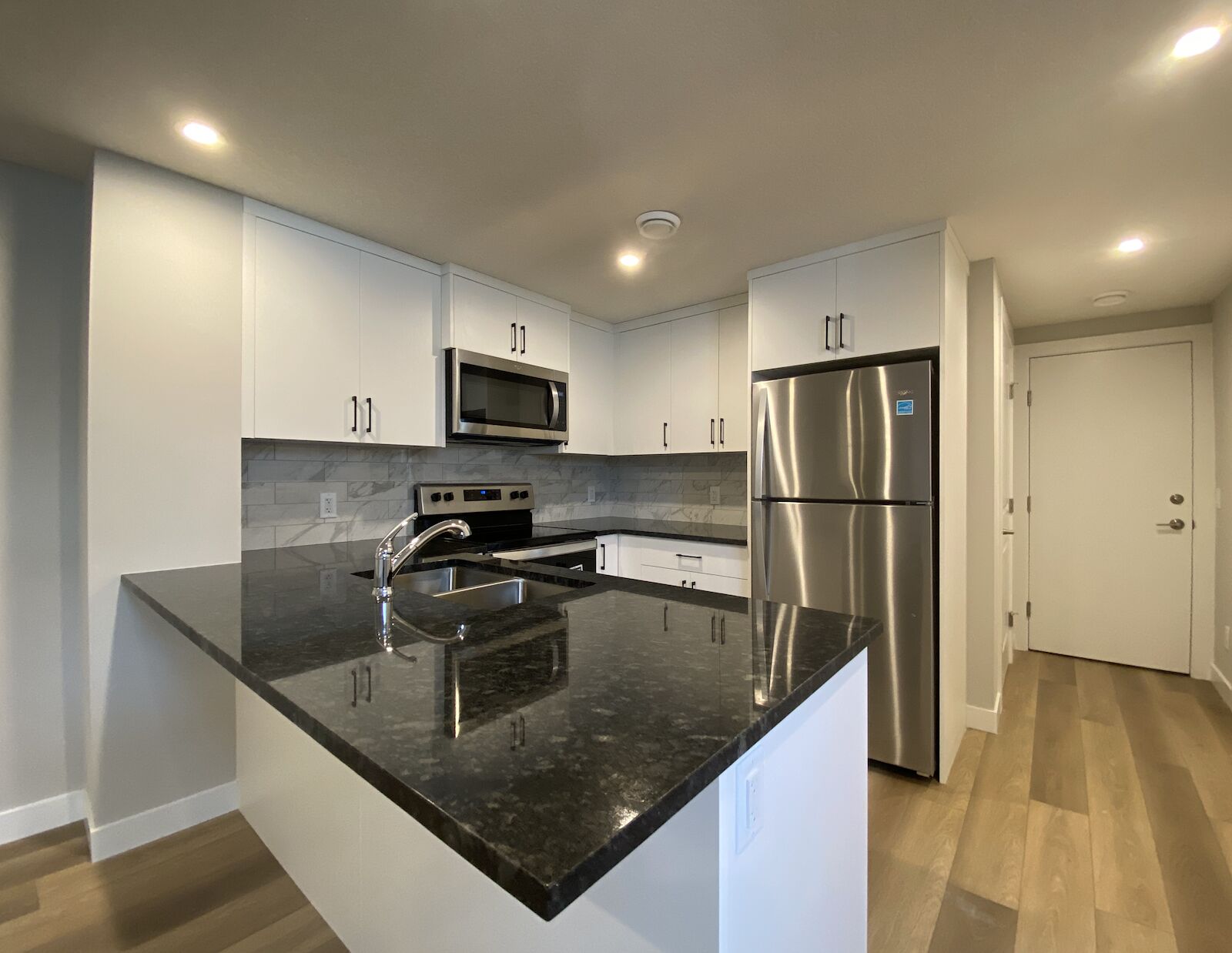 Calgary 1 bedroom Basement for rent. Property photo: 539508-1