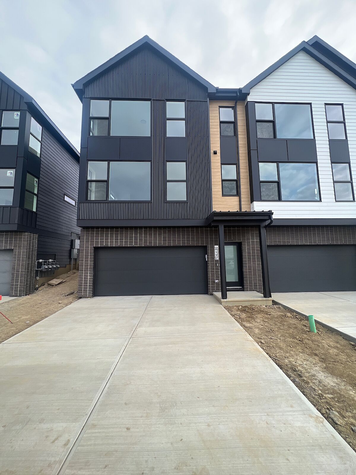 St. Albert Townhouse For Rent | Brand New Townhouse In Midtown | ID ...