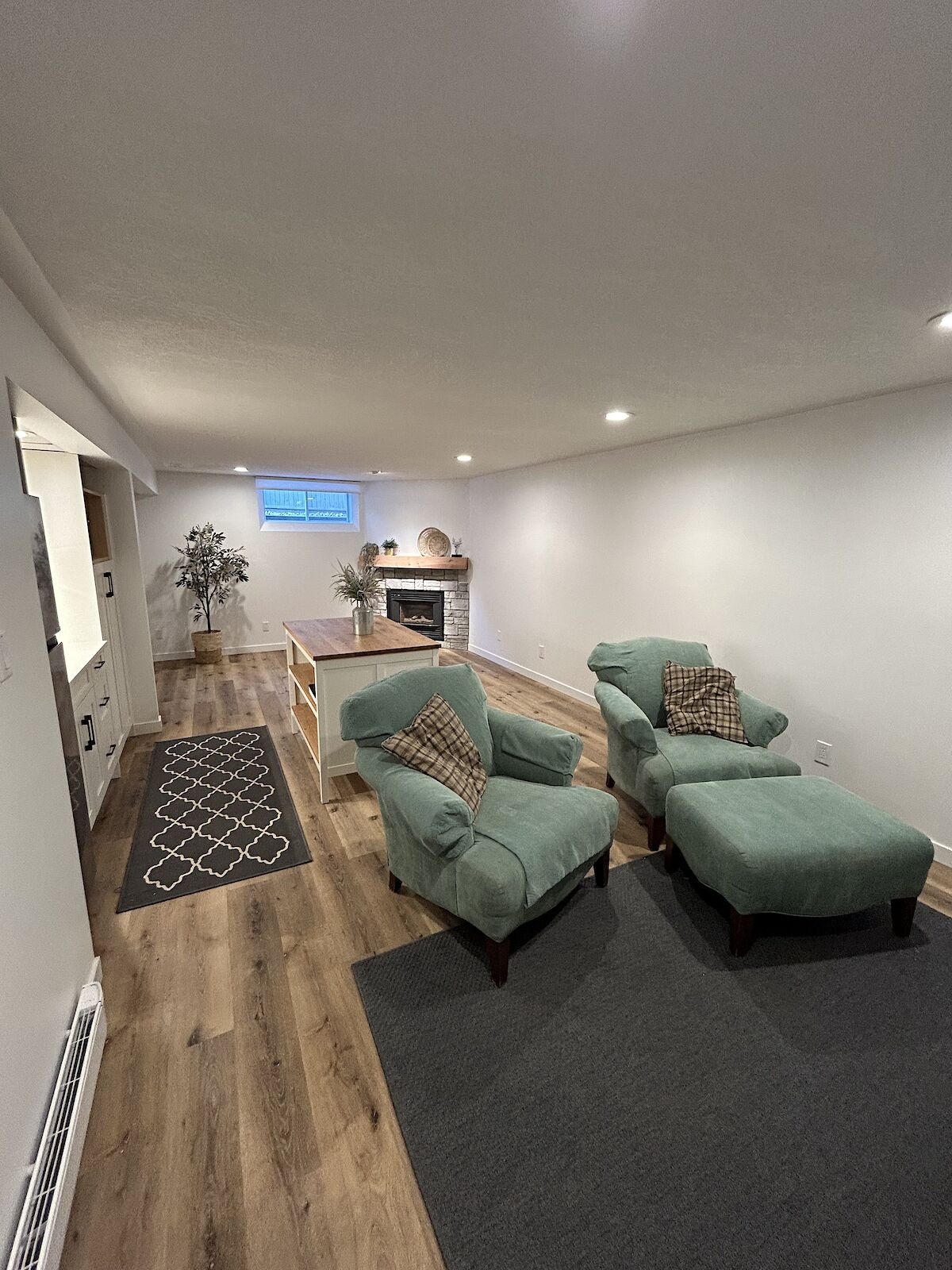Calgary Pet Friendly Basement For Rent Cedarbrae Newly renovated