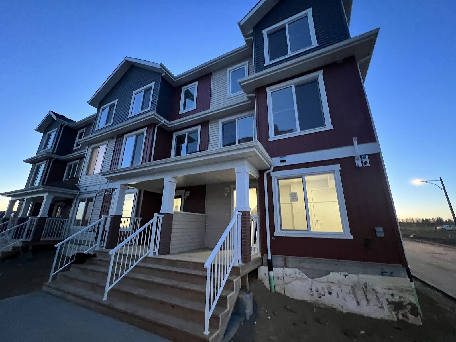 Edmonton Pet Friendly Townhouse For Rent Secord BRAND NEW   9626700.v.e8848f0ff45c8d3ae4d6eb9e57130f2b 