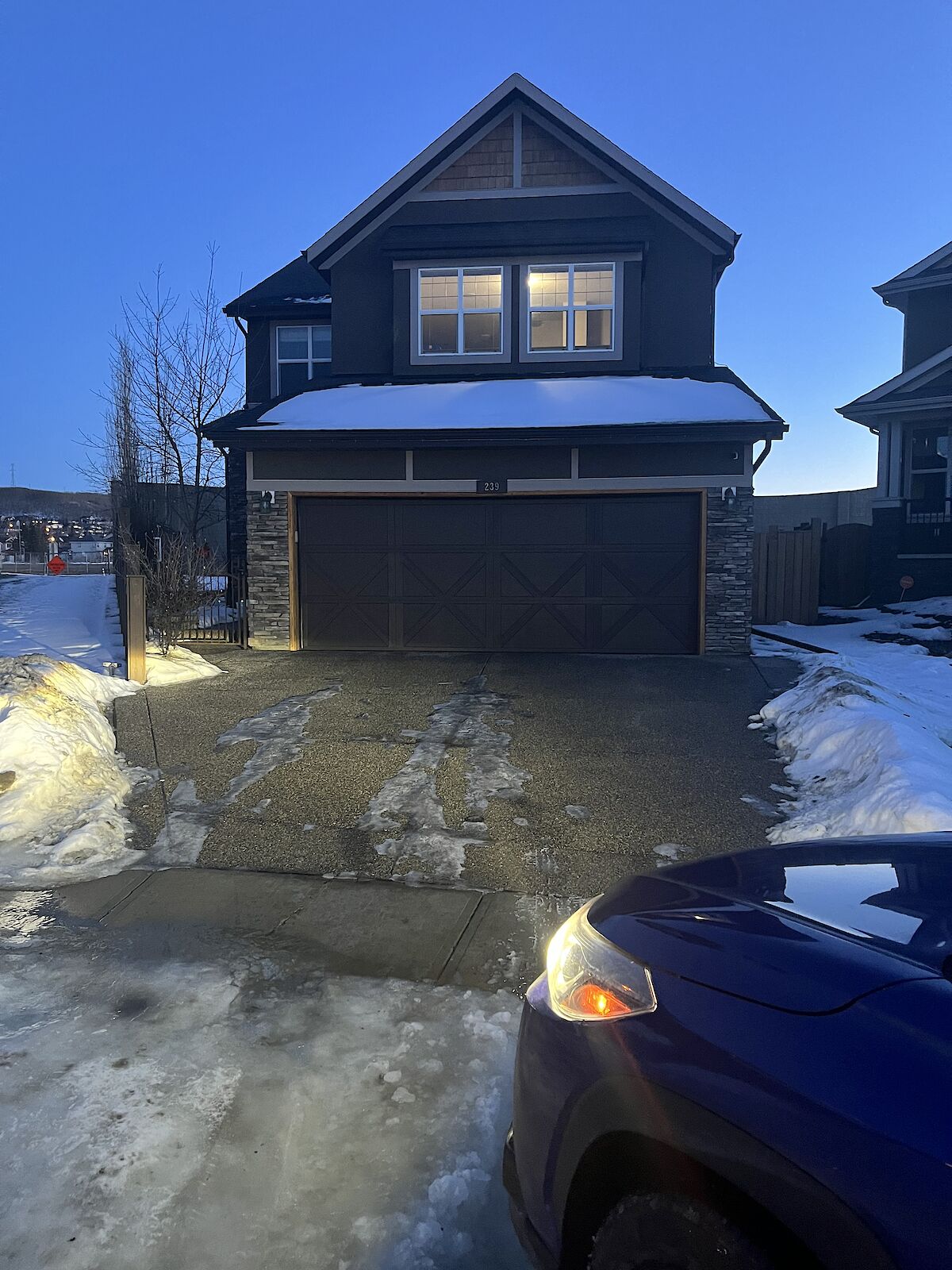 large-calgary-house-sells-over-christmas-to-reduced-offer-the-globe