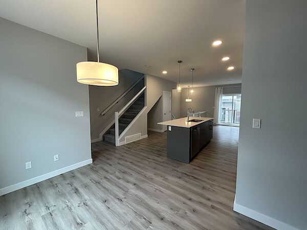 Edmonton Townhouse For Rent | Keswick | Beautiful Spacious 2 Bedroom 2. ...